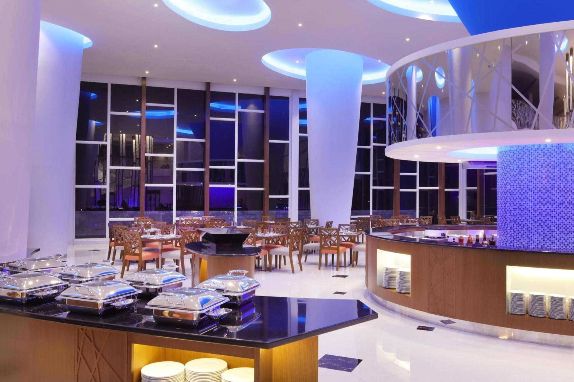 Four Points By Sheraton Манадо Экстерьер фото