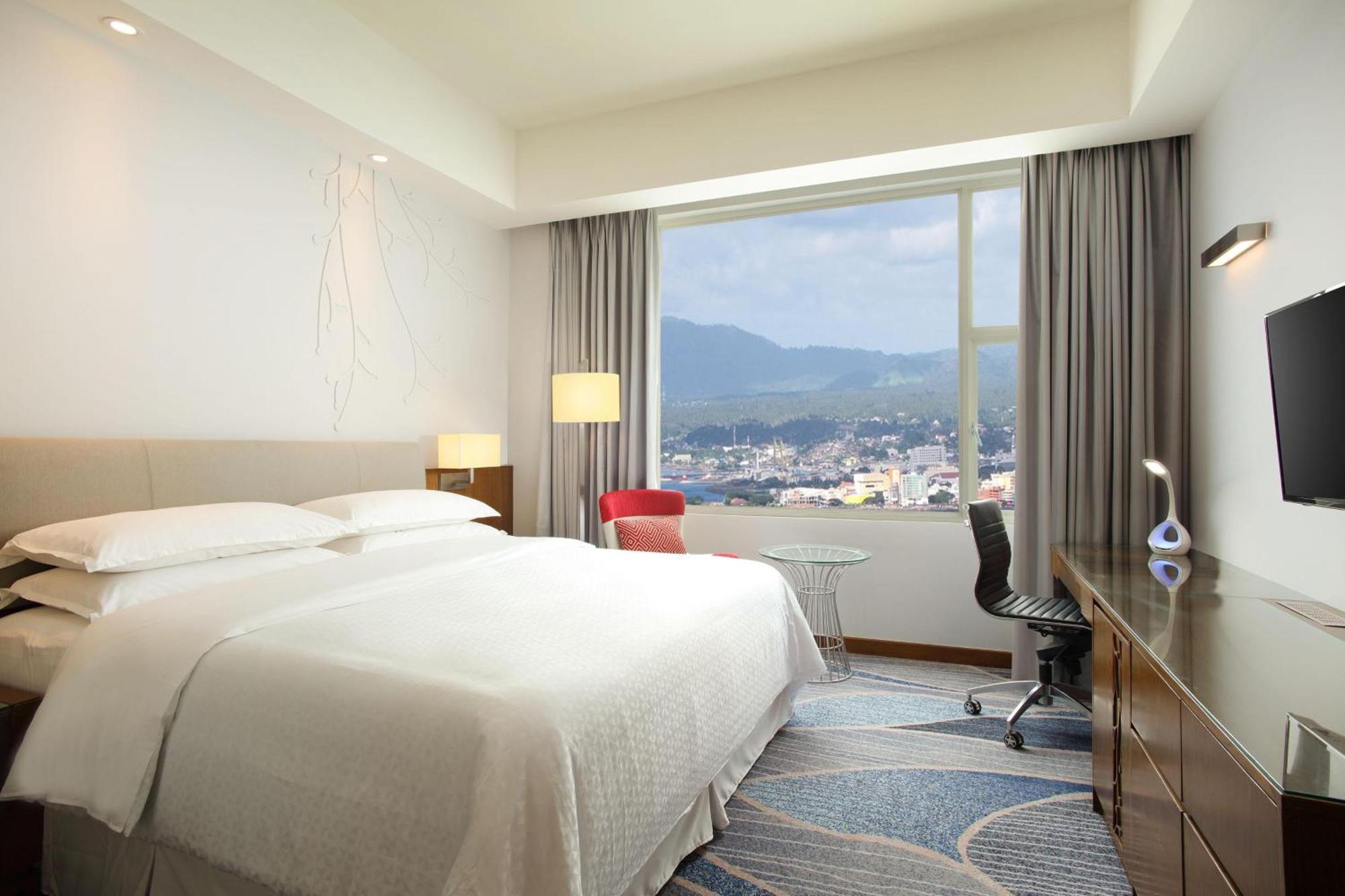 Four Points By Sheraton Манадо Экстерьер фото